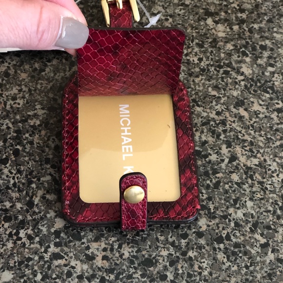 Authentic NWT Micheal Kors luggage Tag - Picture 2 of 5